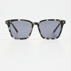 Illesteva Asheville (Dalmation Colorway)